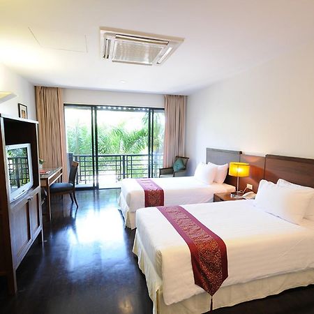 Suwan Golf & Country Club Guest House Nakhon Chai Si Ngoại thất bức ảnh